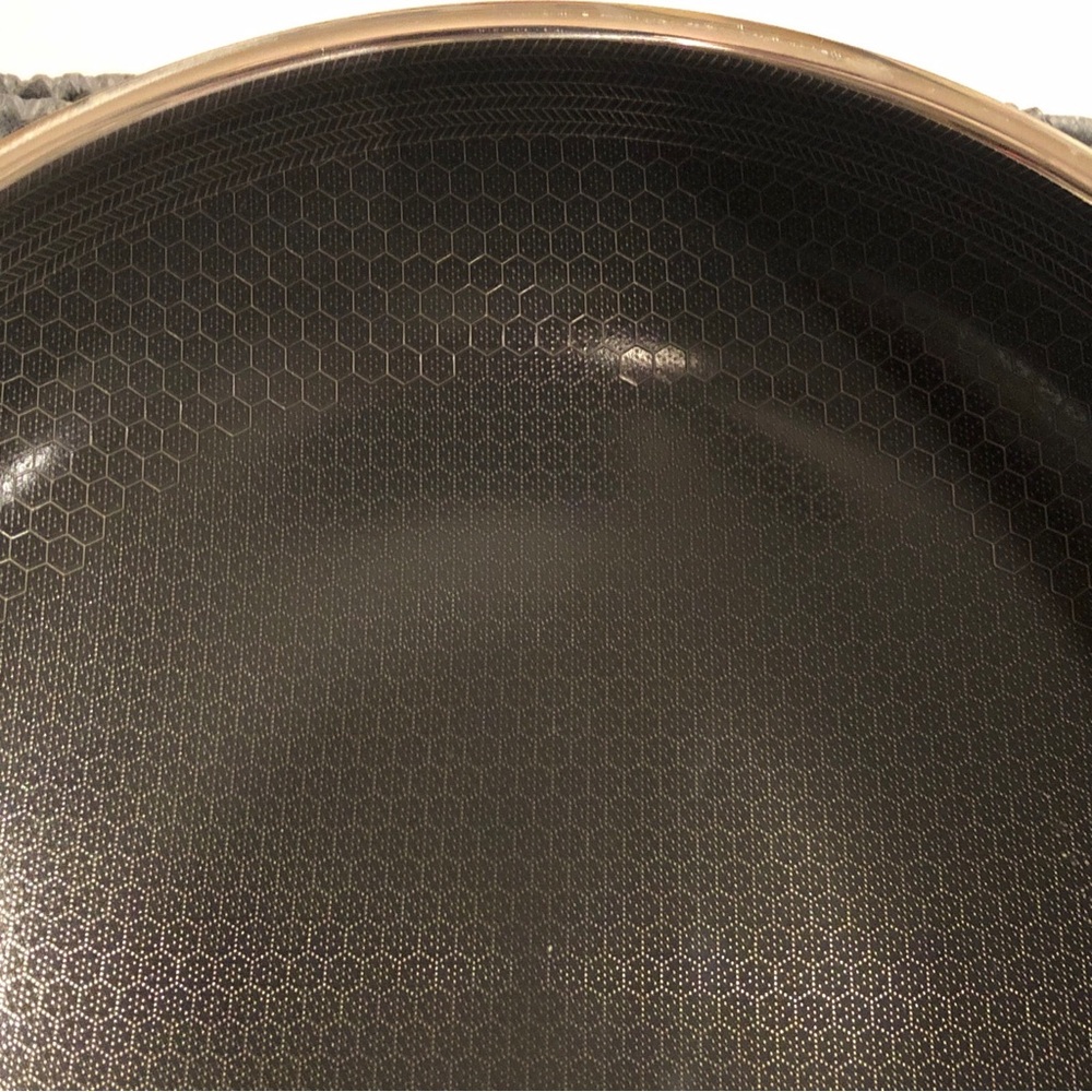 HexClad 12-Inch Wok Hybrid Nonstick Cookware Stay Cool Handle - Picture 7 of 16